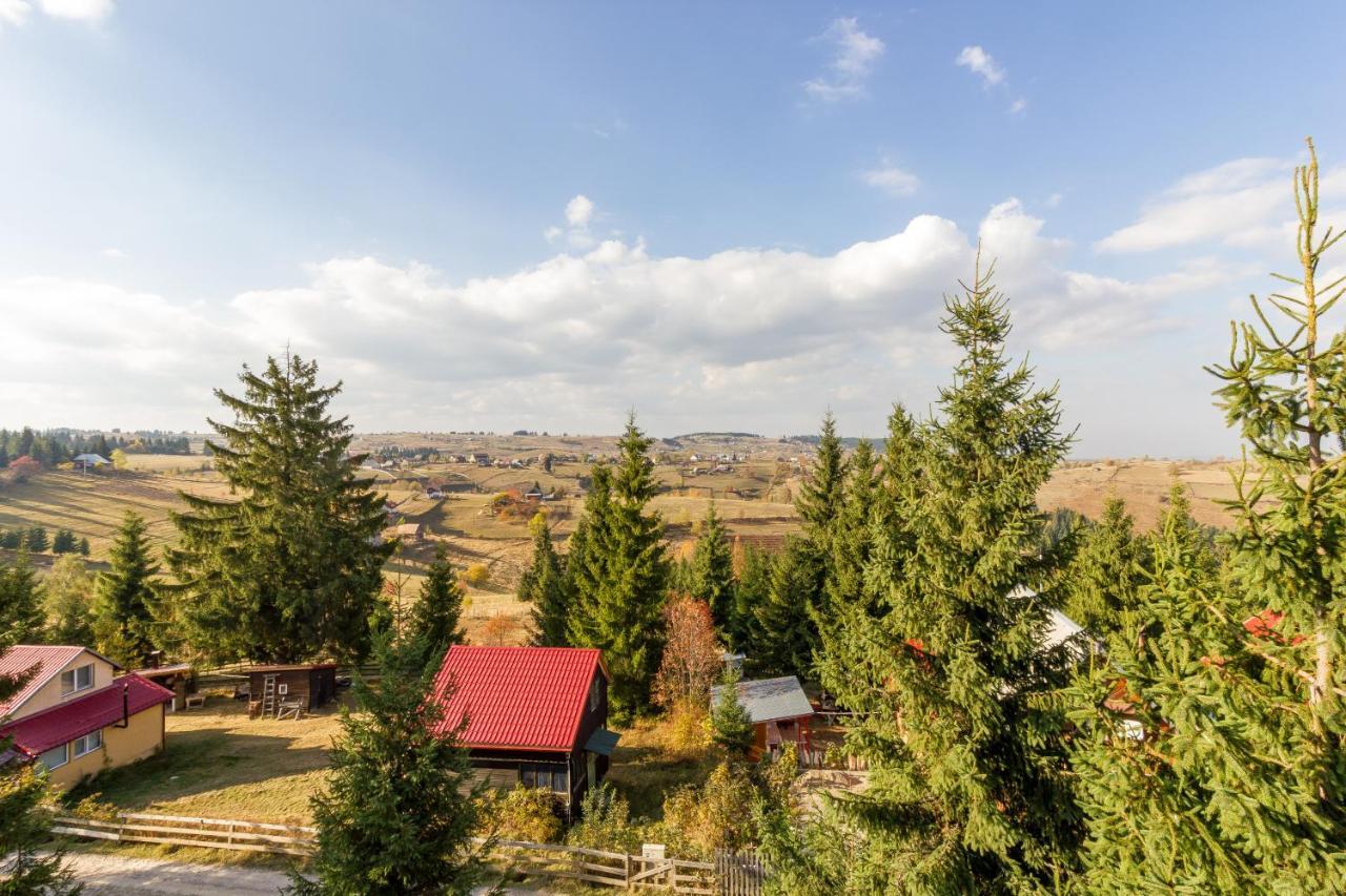 Agropensiunea Mara Mărişel エクステリア 写真